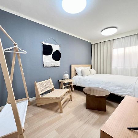 Tranquil House With 3 Bedrooms 7Min To Metro Straight To Shinjuku And Shibuya طوكيو المظهر الخارجي الصورة